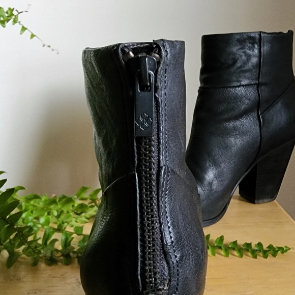 Arturo Caing Hadley Leather Boots - Picture 4 of 14